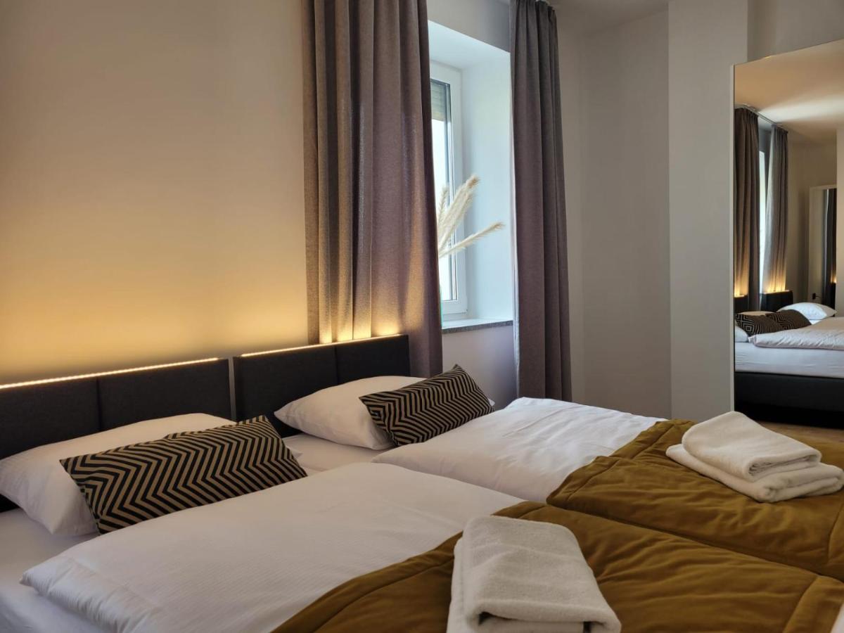 Good Sleep Bed & Breakfast Kolonowskie Exterior foto